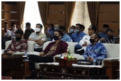 Rapat Paripurna DPRD Kota Mataram